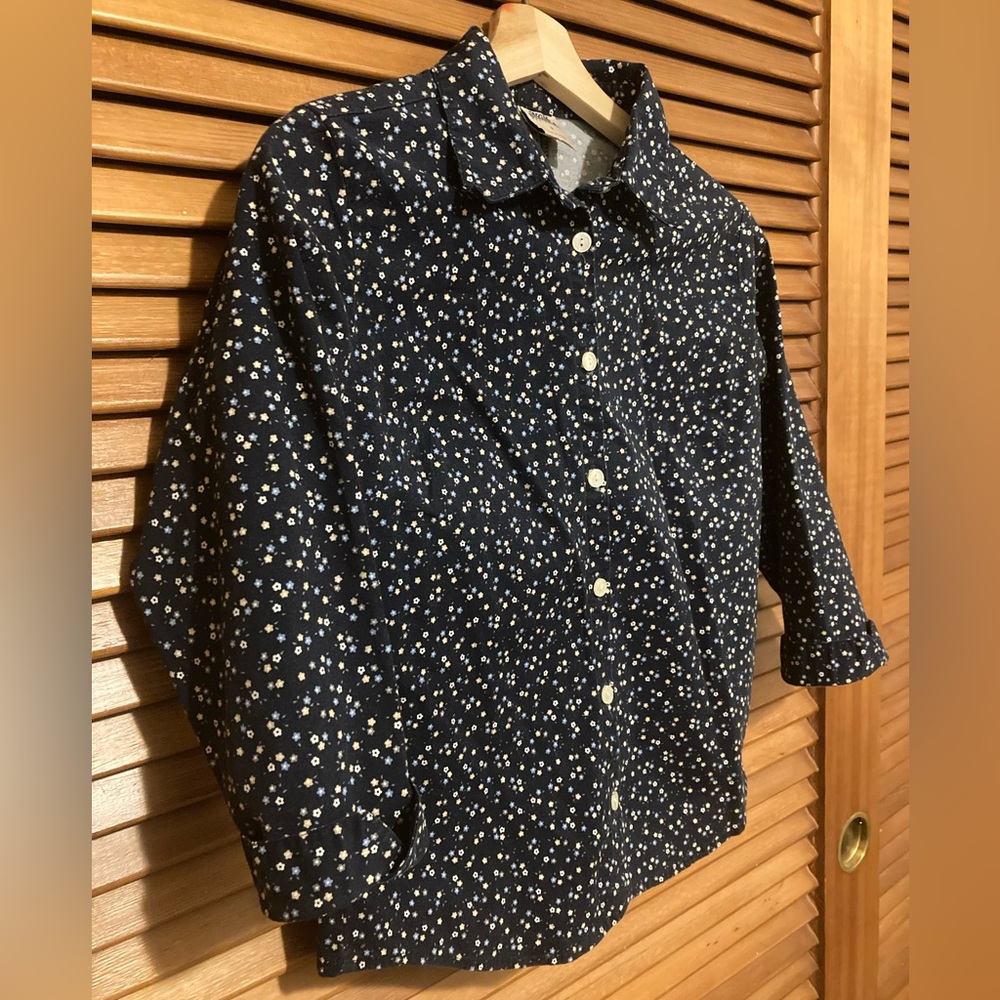 SOLD High Sierra Floral Size Small 1/2 Sleeve Button Up